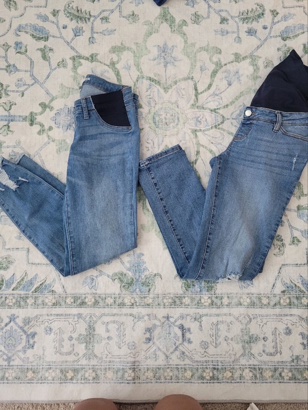 Seraphine Light Blue Skinny Maternity Jeans with Navy Panel